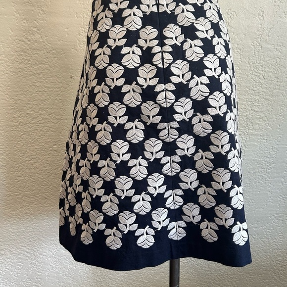 Boden Floral  Embroidered Lined A-Line Skirt w/ Pockets Sz 10R - Picture 4 of 10